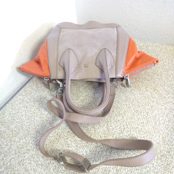 Pour La Victoire Leather Dome Satchel Bag - Picture 4 of 8